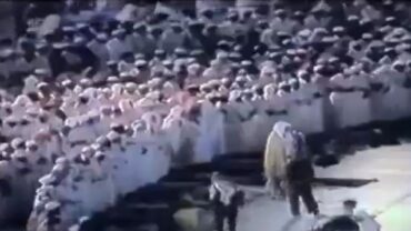 تسجيل نادر للشيخ محمد السبيل أثناء تلاوته للقرآن الكريم من المسجد الحرام.. فيديو