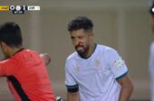 باهبري يتعرض لإصابة قوية ونزيف بالوجه خلال مواجهة الحزم.. فيديو