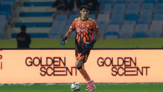 بونو يوجه رسالة لجماهير الهلال بعد الفوز على الخليج .. فيديو
