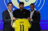 كوستا يرتدي القميص رقم 11 في النصر