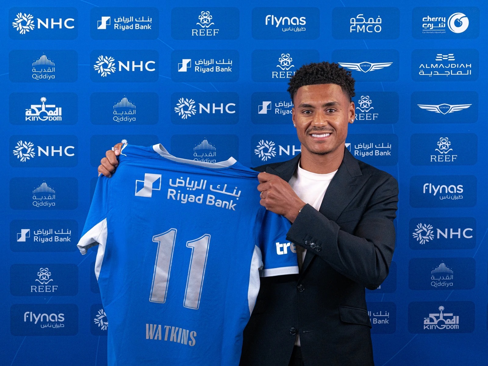 أول تعليق من زوجة واتكينز على انتقاله إلى الهلال
