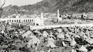 لقطة جوية نادرة للمسجد الحرام والكعبة قبل 110 أعوام