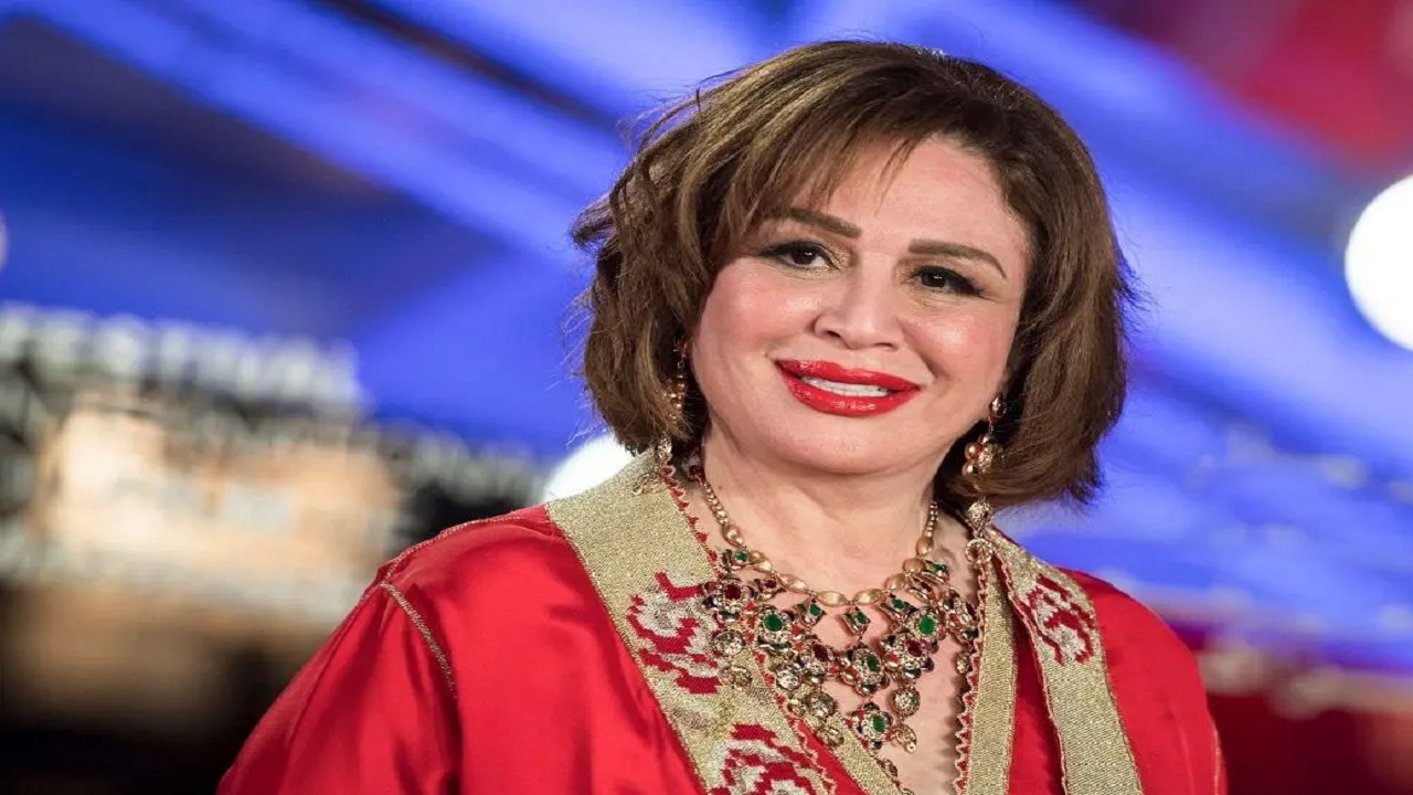 إلهام شاهين تنفي شائعة وفاتها وتعلق المرحومة ترسل سلامها