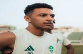 الأهلي يوافق على إعارة يزن مدني