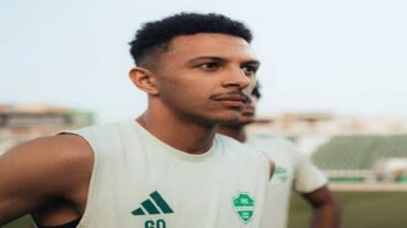 الأهلي يوافق على إعارة يزن مدني