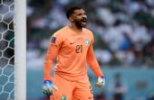 محمد العويس أساسيًا في مواجهة عمان