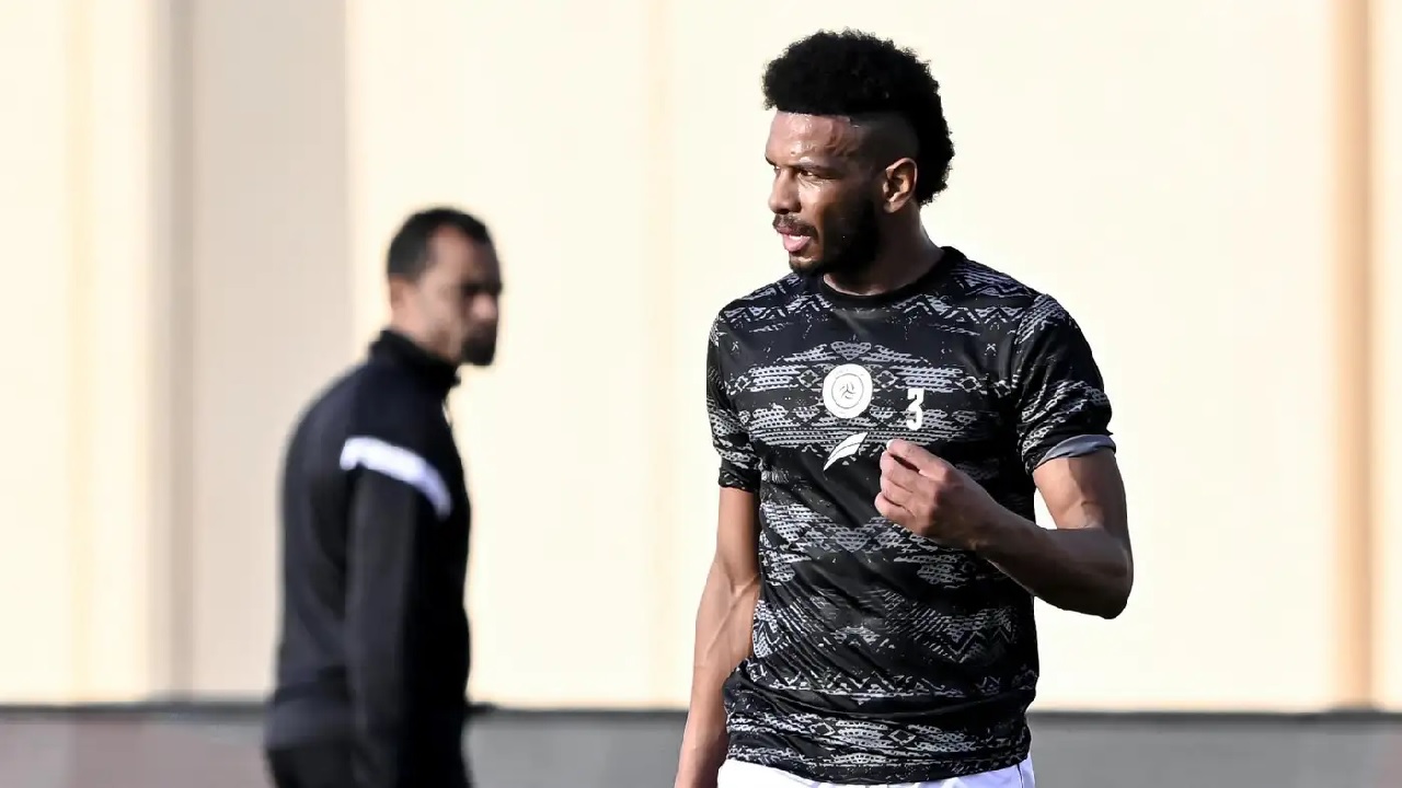 استبعاد البليهي من قائمة الشباب أمام الهلال