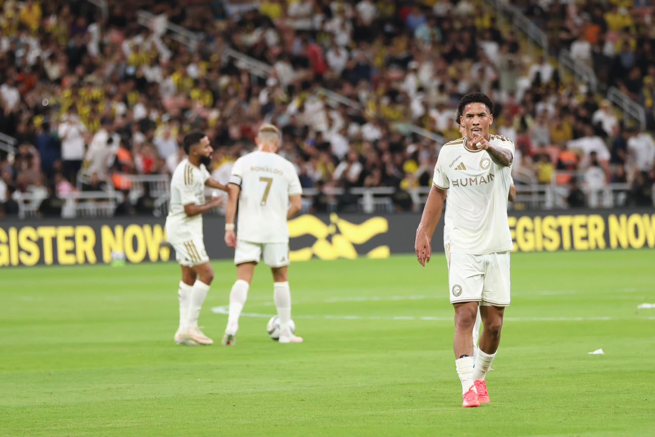 الاتحاد يحسم الكلاسيكو أمام النصر بثنائية..صور