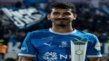 محزري يحصد جائزة رجل مباراة الهلال والشباب