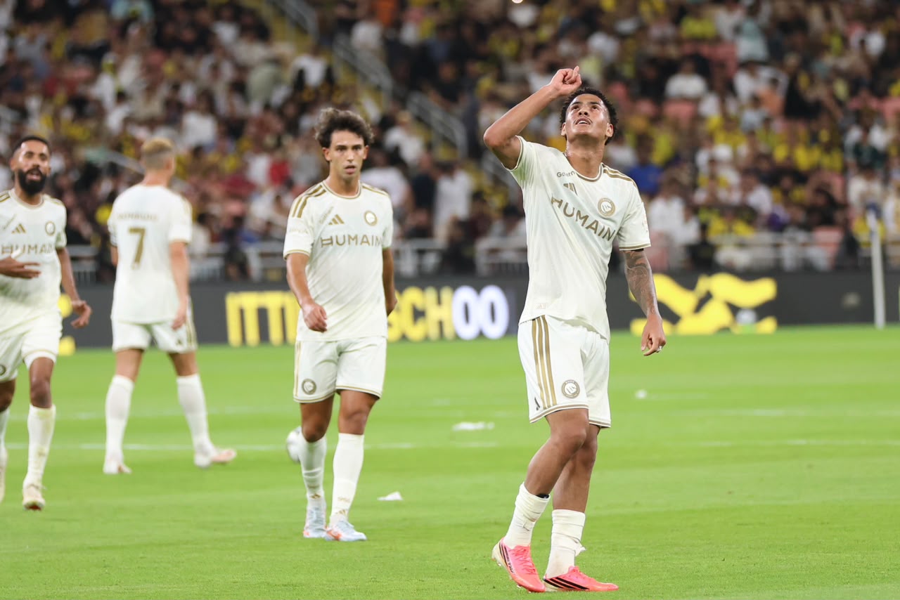 الاتحاد يحسم الكلاسيكو أمام النصر بثنائية..صور