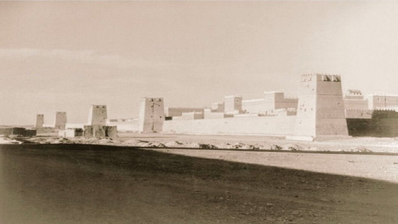 صورة نادرة لقصر المربع في الرياض 76 عاما