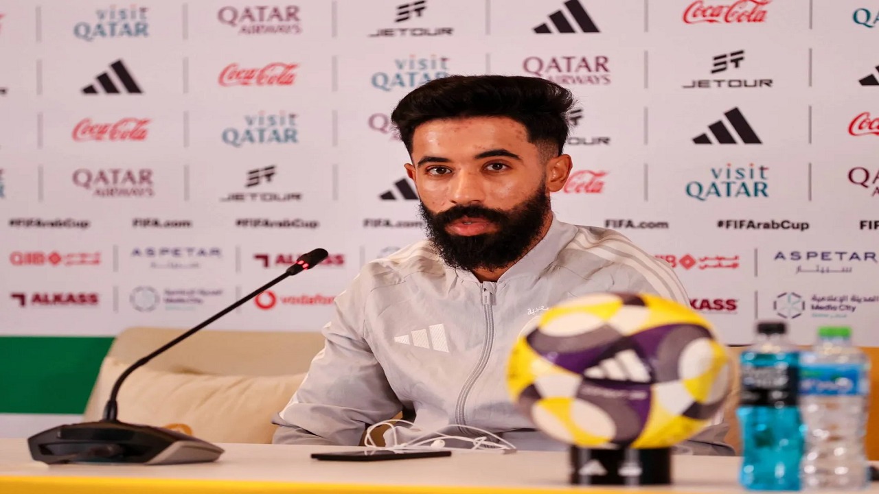 النصر يفتح ملف تجديد عقد نواف بوشل