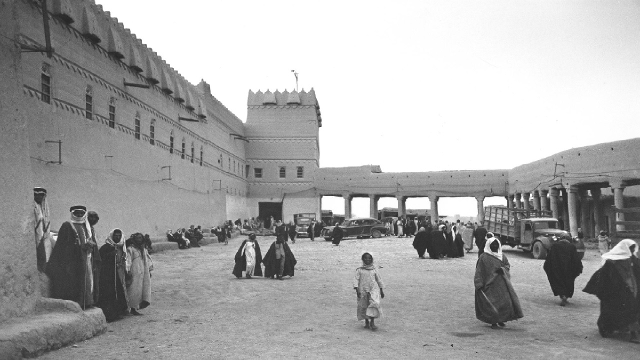 لقطات نادرة توثق ملامح الرياض قبل 90 عاماً .. صور