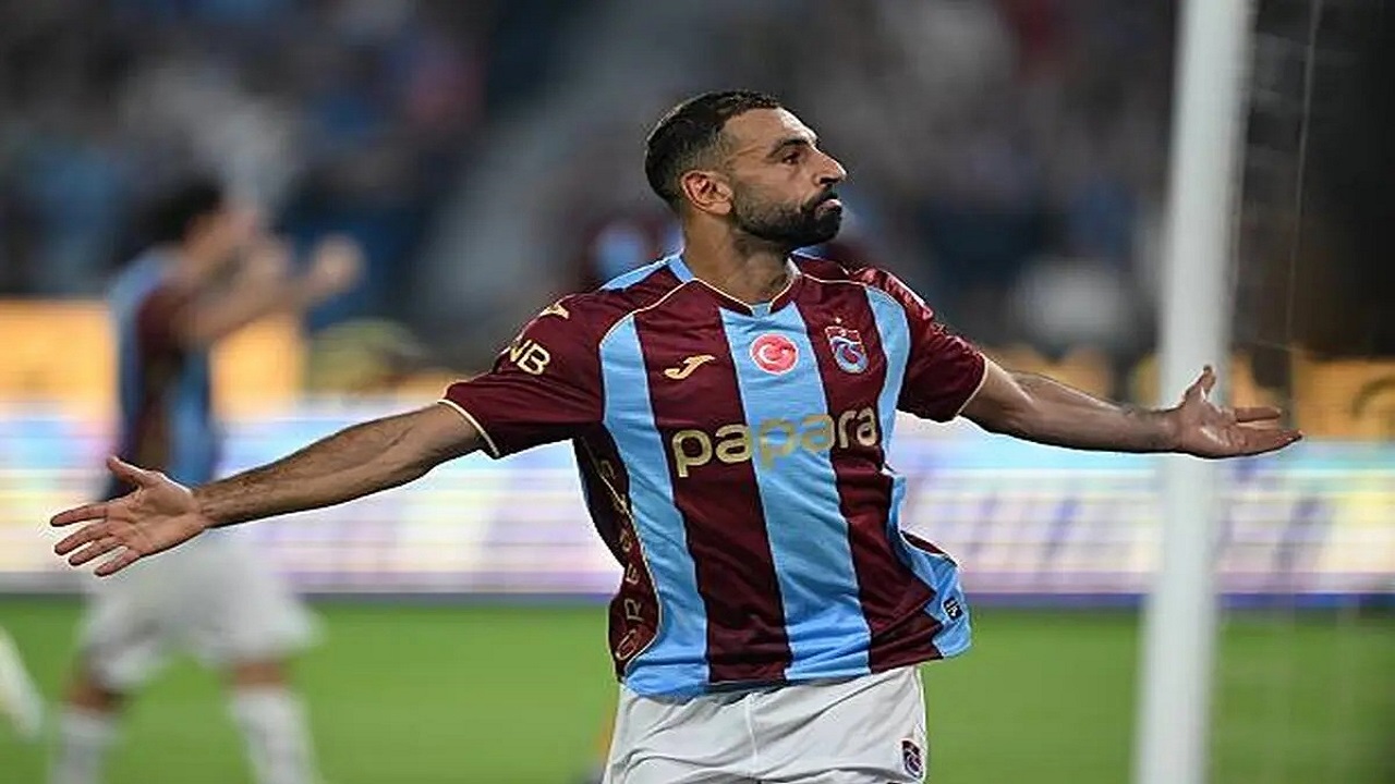 محمد صلاح يرزق بمولود ذكر جديد