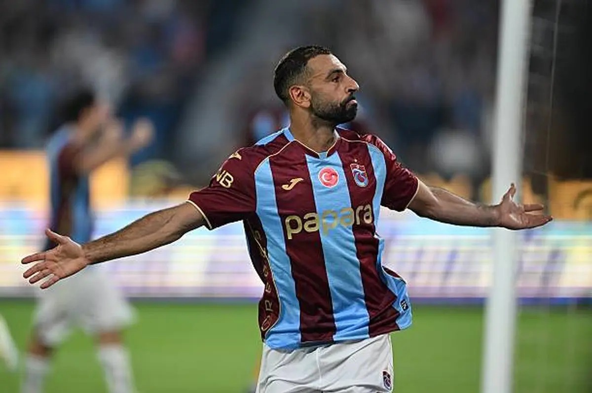 محمد صلاح يرزق بمولود ذكر جديد