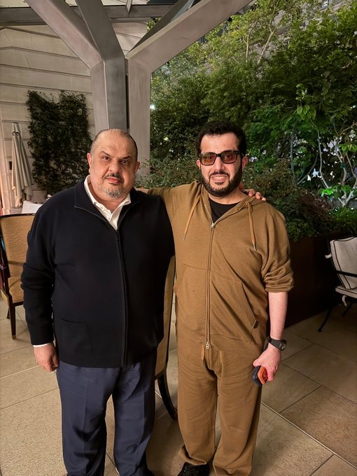 تركي آل الشيخ يظهر برفقة الأمير عبدالرحمن بن مساعد