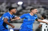 الهلال يحسم الديربي بثنائية في شباك الشباب..صور