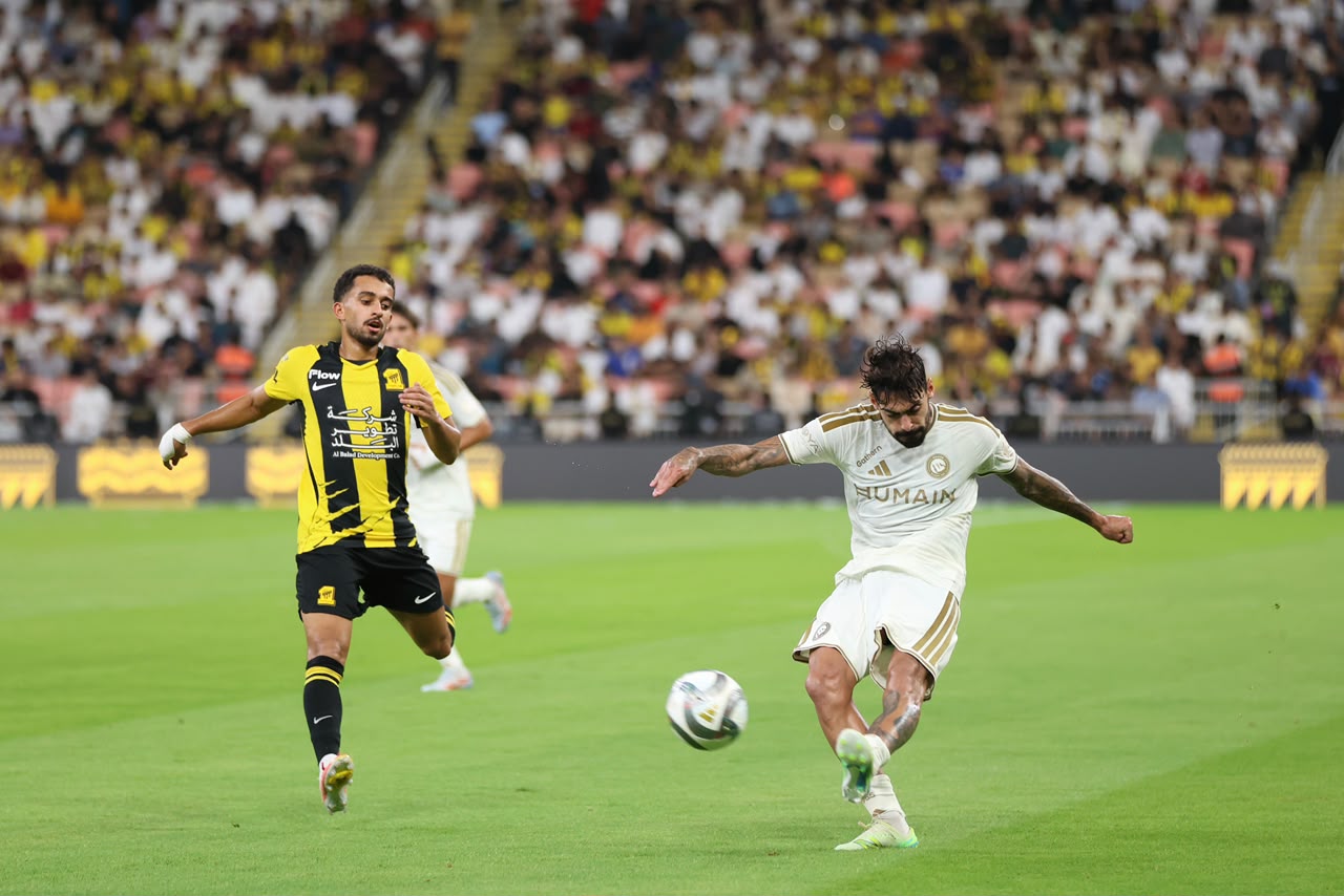 الاتحاد يحسم الكلاسيكو أمام النصر بثنائية..صور