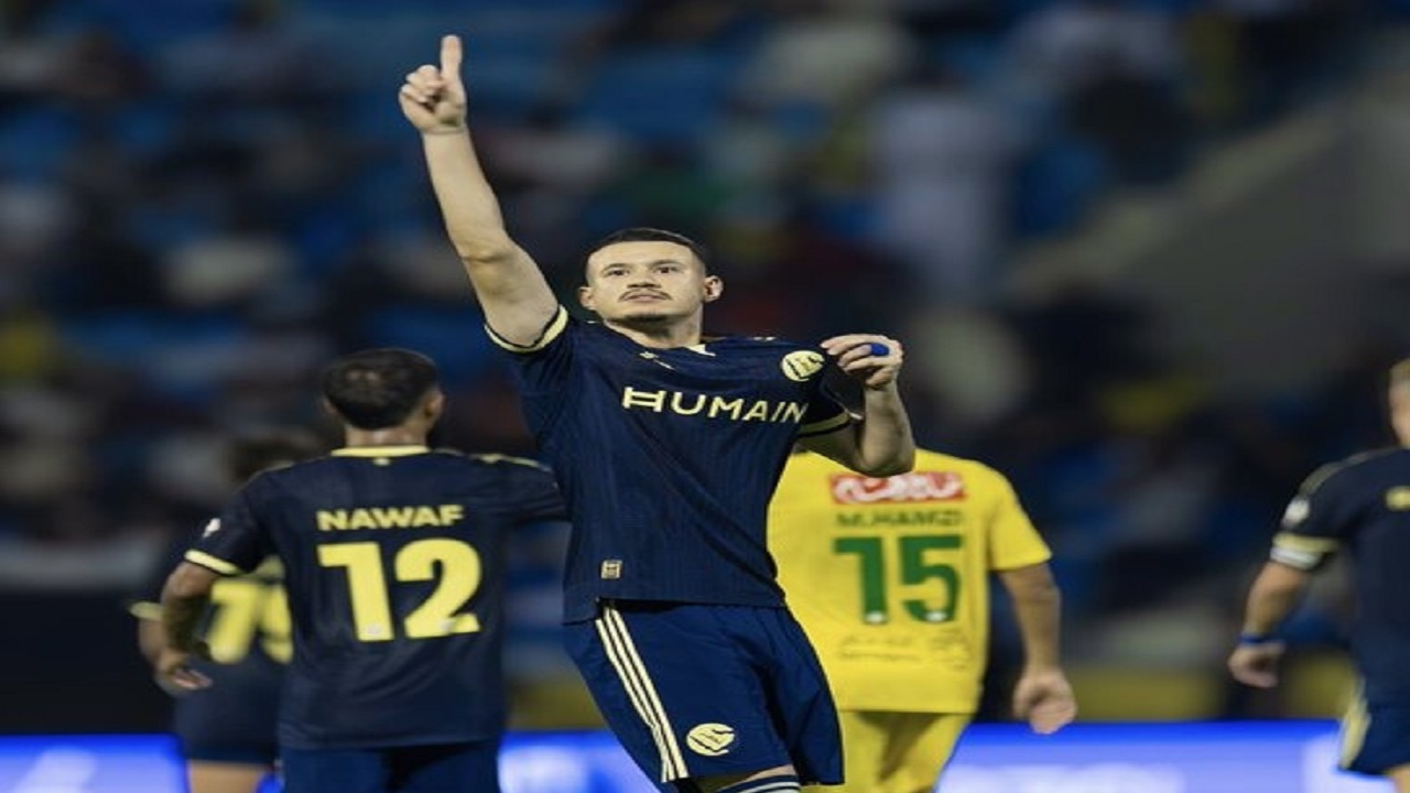 النصر يسقط في فخ التعادل أمام الخليج