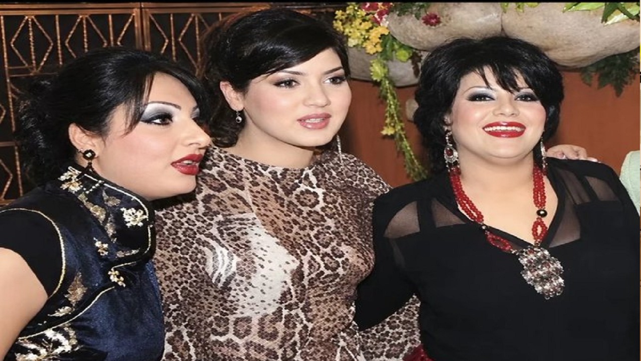 صورة قديمة تجمع إلهام الفضالة وعبير أحمد وشيماء علي