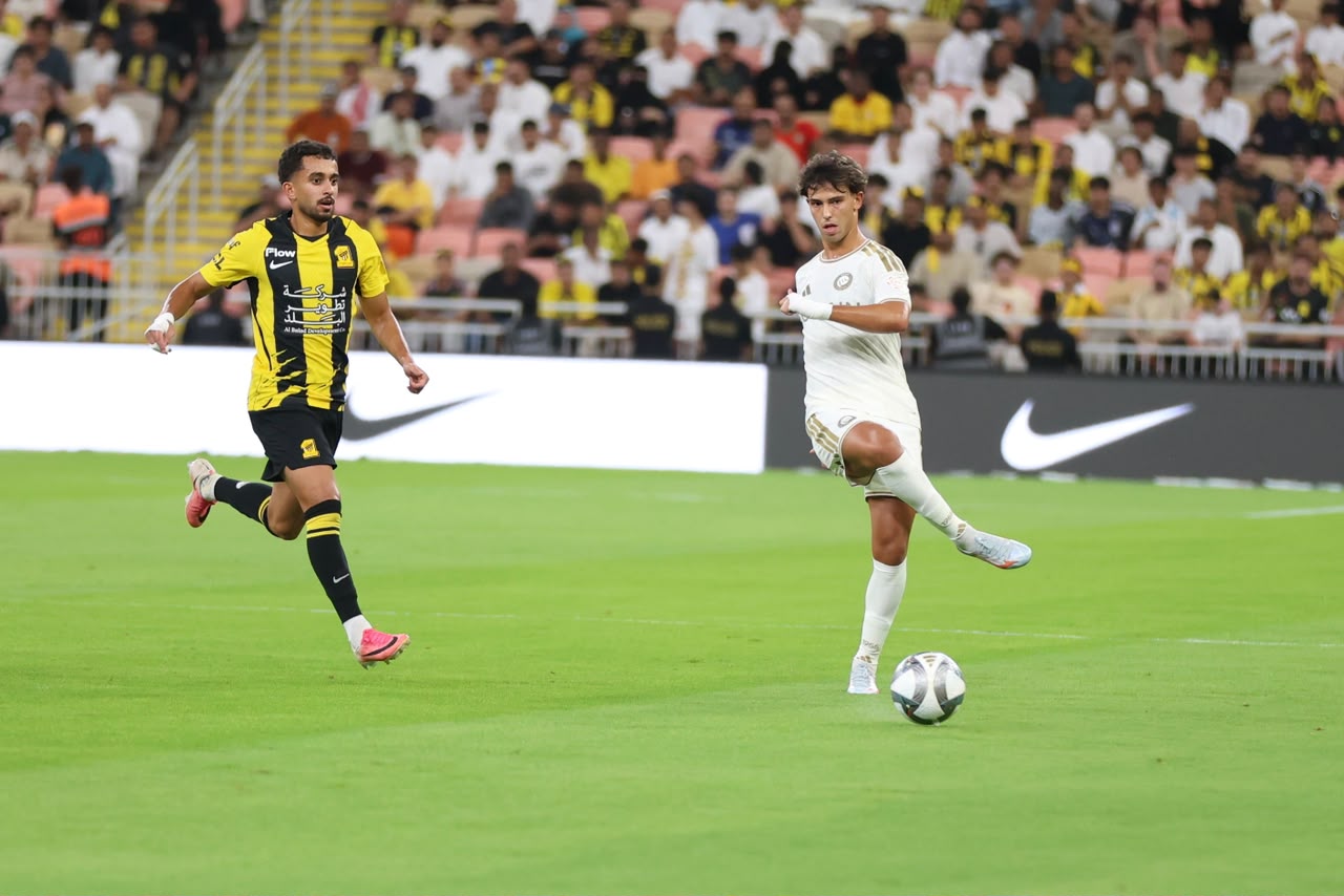 الاتحاد يحسم الكلاسيكو أمام النصر بثنائية..صور