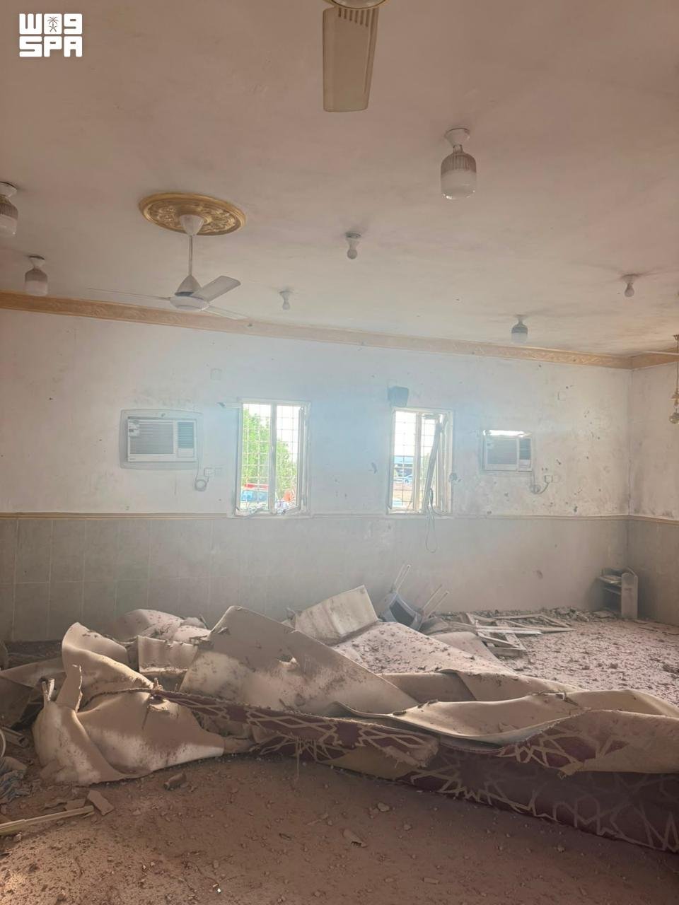 إصابتان وأضرار مادية في مسجد ومركبات إثر سقوط مقذوف في الطوال
