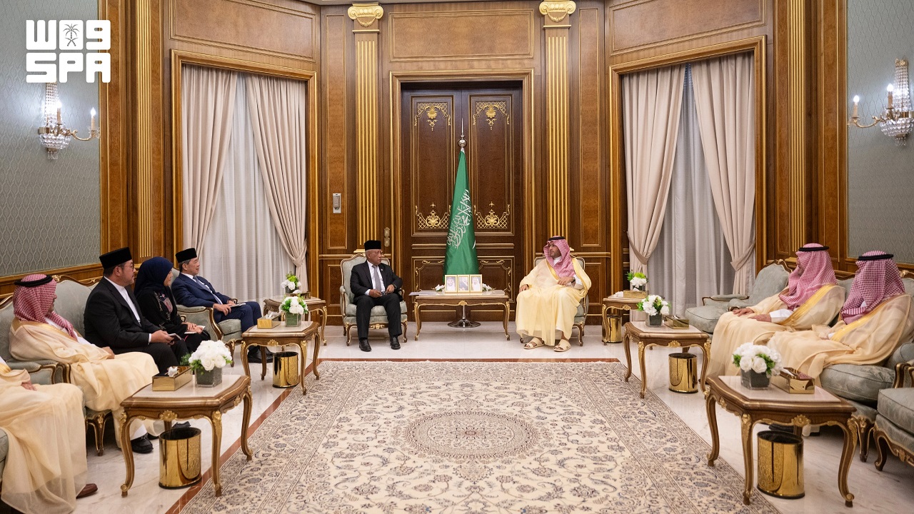 الأمير تركي بن فهد يستقبل وزير الدفاع الثاني بسلطنة بروناي دار السلام