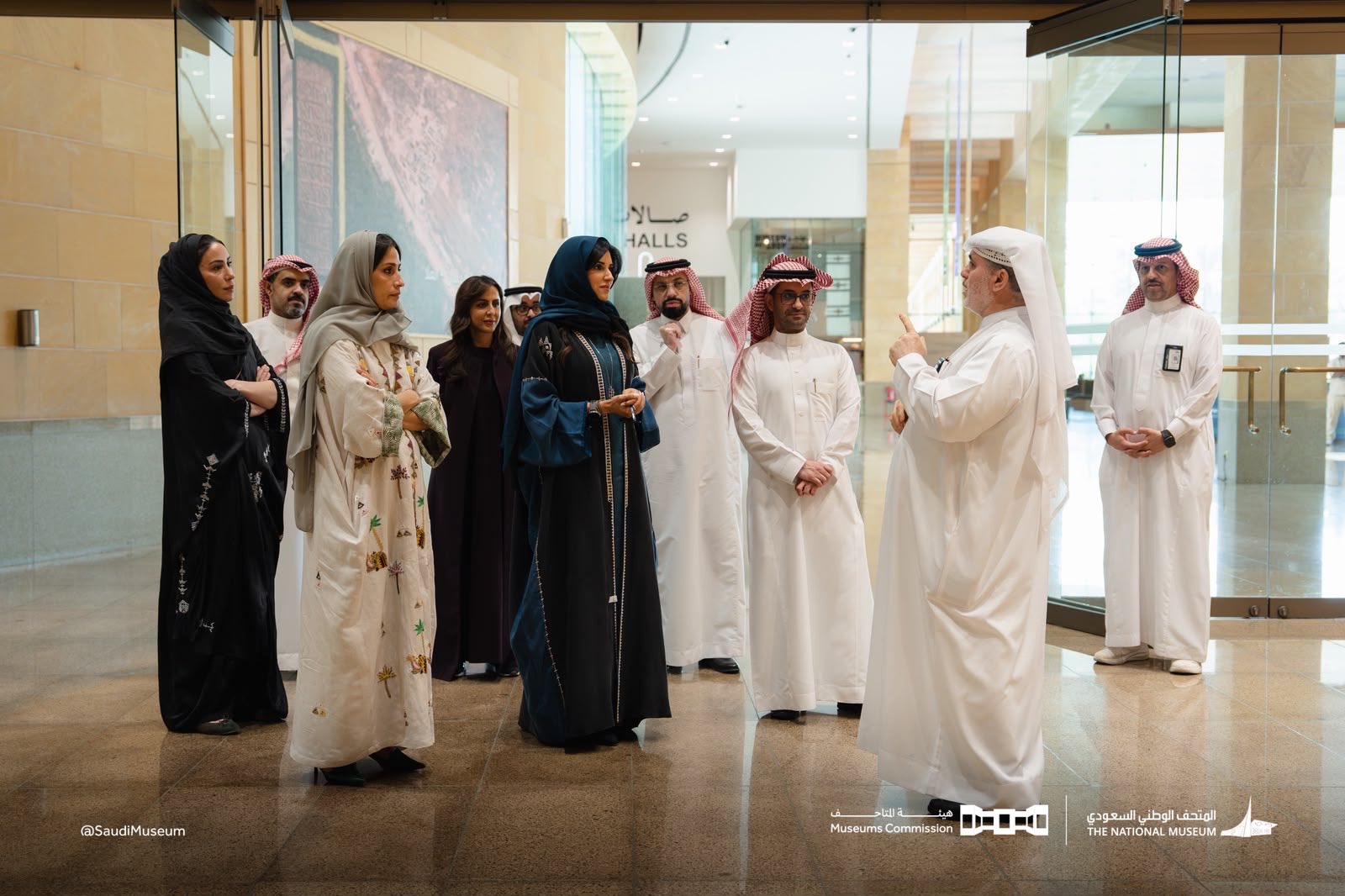 الأميرة ريم بنت الوليد تزور المتحف الوطني.. صور