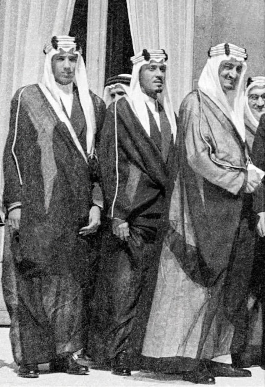لقطة تاريخية لخادم الحرمين خلال أول زيارة خارجية عام 1951