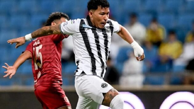الخلود يقتنص فوزاً قاتلا ً أمام الشباب