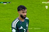 صالح أبو الشامات يبدي استياءه لحظة استبداله أمام الكويت .. فيديو