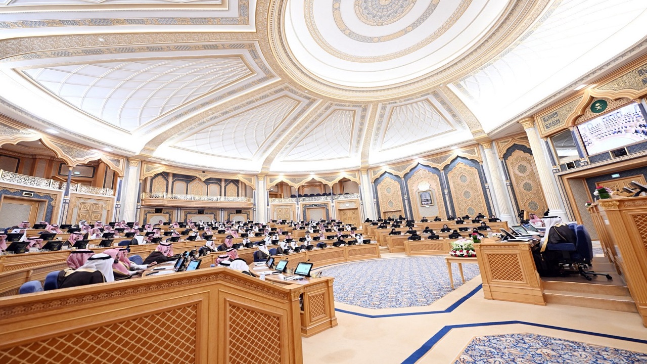 مجلس الشورى يطالب بإعادة النظر في اشتراطات بعض منتجات تمويل الأفراد كوجود الكفيل