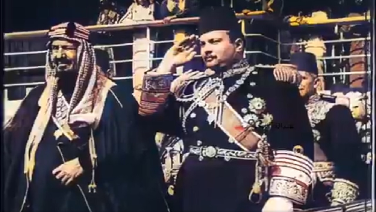 لقاء تاريخي بين الملك عبدالعزيز والملك فاروق بالقاهرة عام 1946 .. فيديو