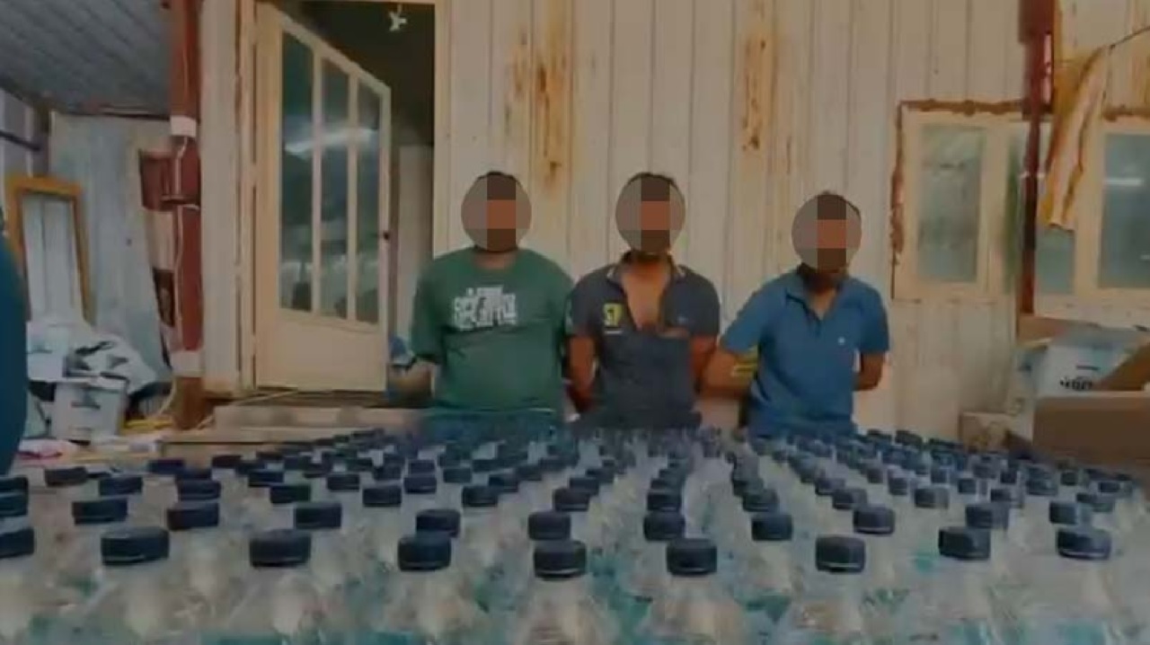 ضبط مصنع للخمور داخل جاخور بالكويت .. فيديو