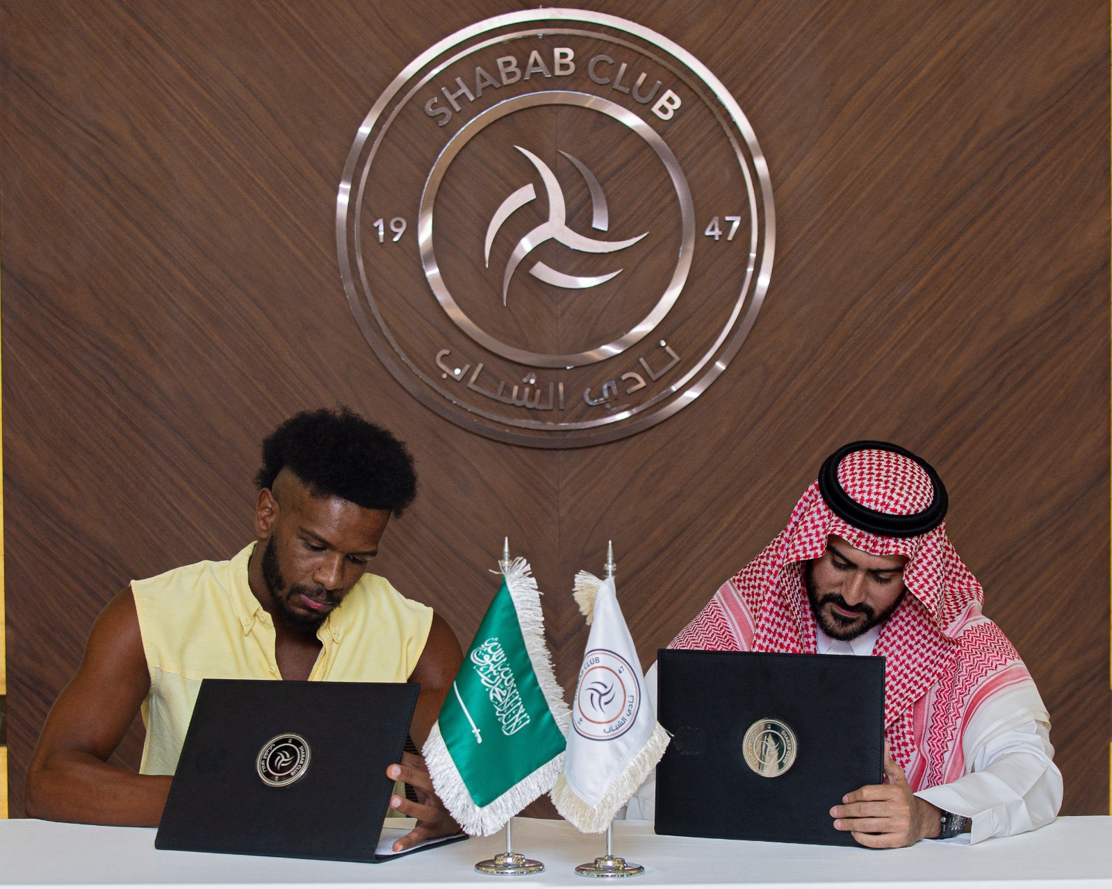 الشباب يعلن التعاقد مع علي البليهي