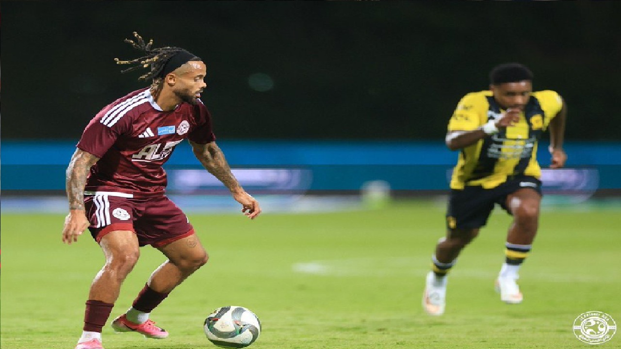 الاتحاد يمطر شباك الفيصلي بثلاثية