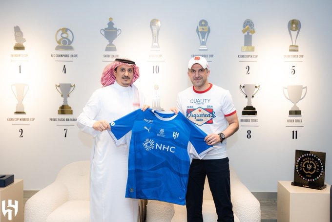 بشار عبدالله يزور مقر الهلال الجديد .. صور