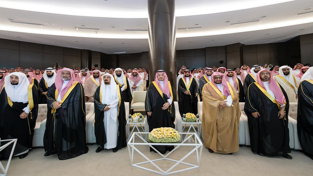 د. علي الأحيدب يشارك منسوبي ديوان المظالم احتفال اليوم الوطني..صور