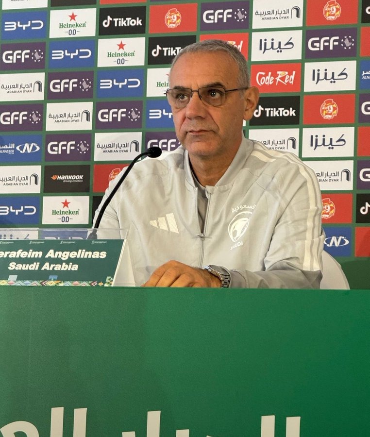 مساعد دونيس: نعمل على الاستعداد لكل السيناريوهات وسندير المباراة بشكل جيد