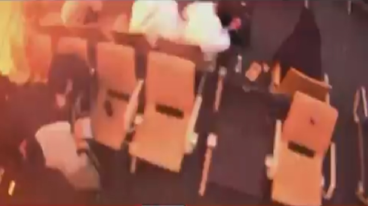 أول تعليق من الشجاعة عبير العجمي بعد موقفها البطولي في مطار الرياض..فيديو