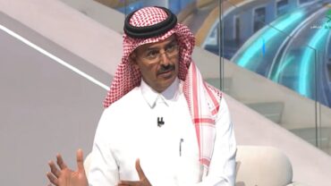 الأحمدي: الطفل يتطور بالحركة واللعب وليس بالهواتف .. فيديو
