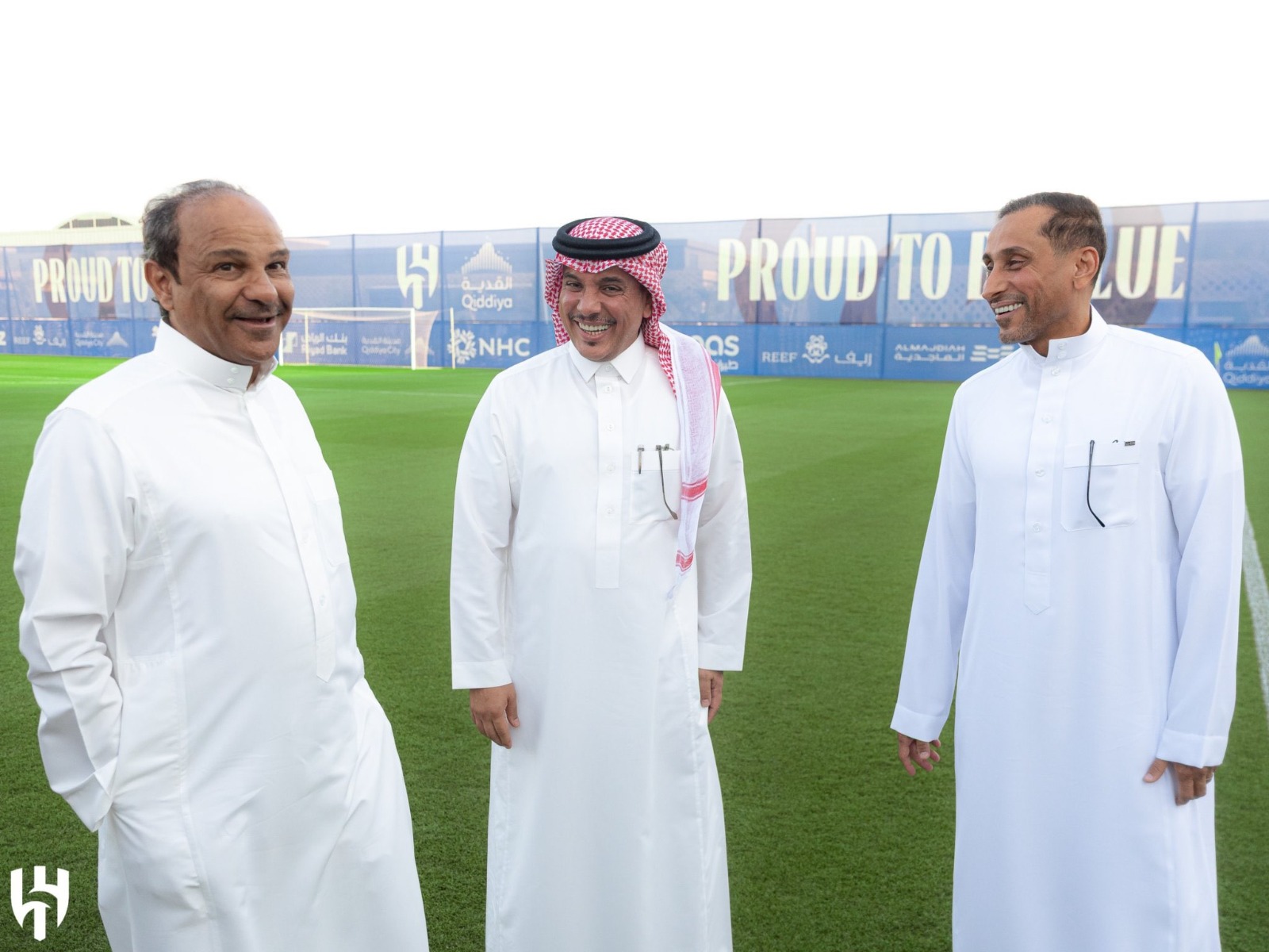 يوسف الثنيان وسامي الجابر يزوران مقر تدريبات الهلال الجديد ..صور