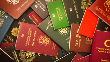 هل سينتهي عصر جوازات السفر قريباً؟.. بريطانيا تطلق تجربة ثورية للبوابات الذكية بدون جوازات.. فيديو