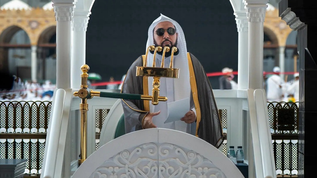 خطبتا الجمعة في المسجد الحرام والمسجد النبوي الشريف.. صور