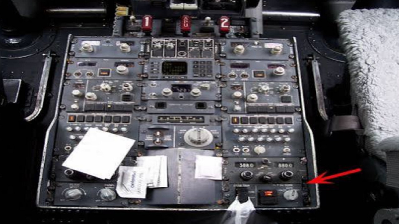 خبير طيران يوضح آلية تأمين قمرة القيادة في طائرات 737MAX بالتزامن مع التحقيقات الجارية.. صور 