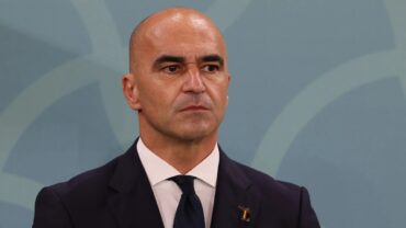 تضارب الأنباء حول اتفاق مات كروكر مع مارتينيز لتدريب الأخضر
