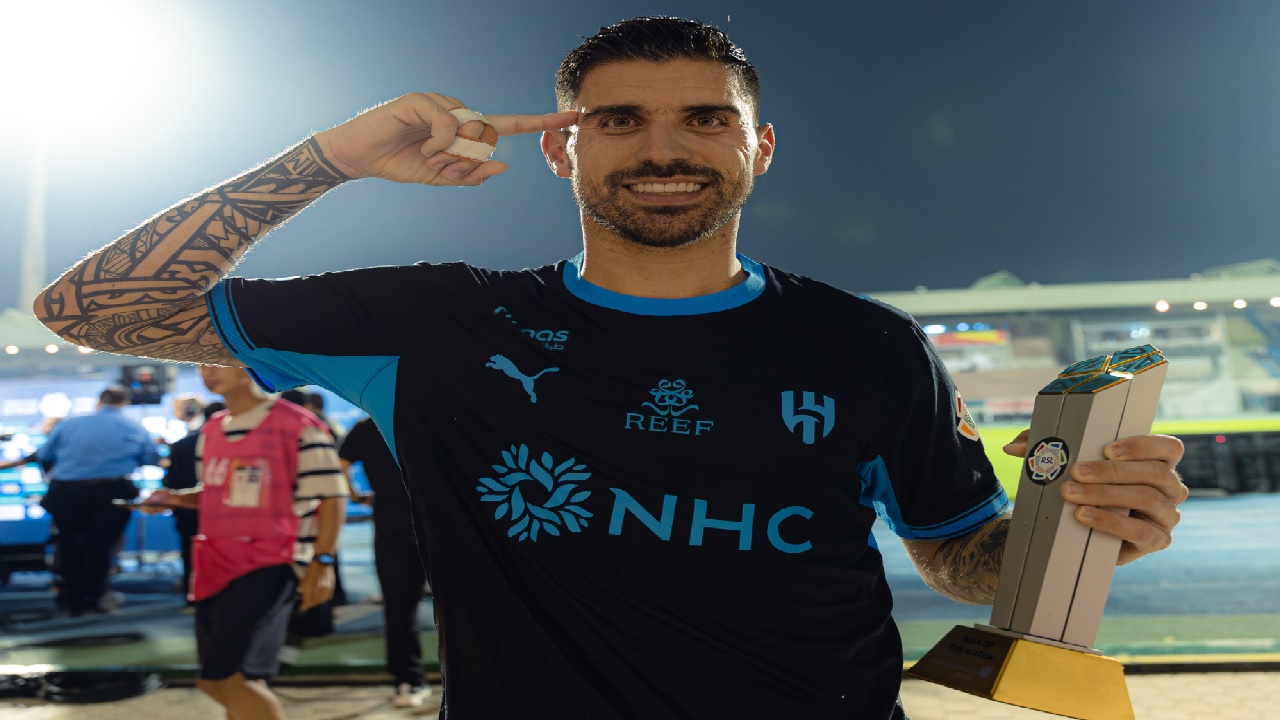نيفيز يحصد جائزة هدف الجولة الـ11 في دوري روشن