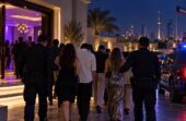 ضبط 17 شخصاً بينهم ضباط ومتشبهون بالنساء في حفله ماجنه بالكويت