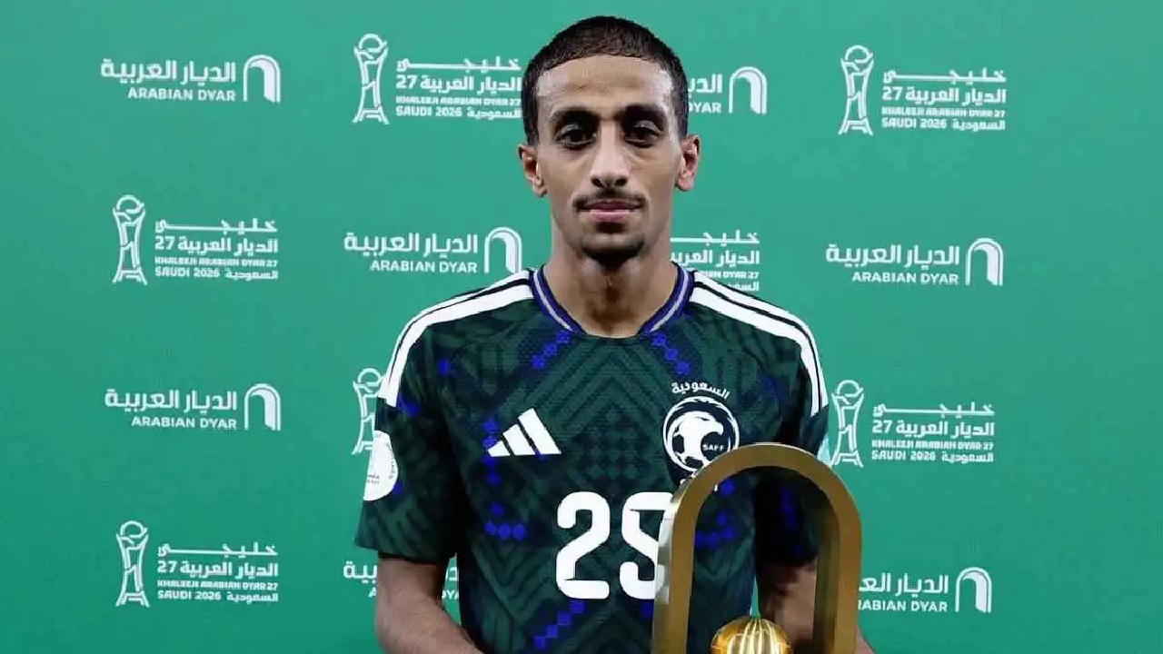 عبيدالله العيسى يحذر همام الهمامي من مفترق طرق بين النصر والهلال.. فيديو