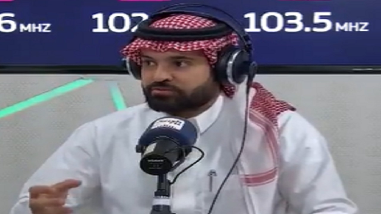 ضغوط كبرى وعقلية متطورة.. “الحنيان” يكشف سر شخصية لاعب الأخضر.. فيديو